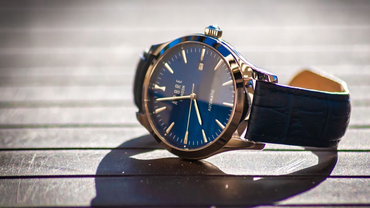 Best Selling Men s Watches 10 Brands Of Luxury And Exquisite
